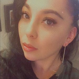 Meet your Posher, Lupita